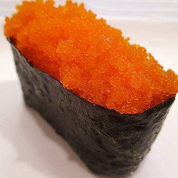 ซูชิไข่กุ้ง (คำ)