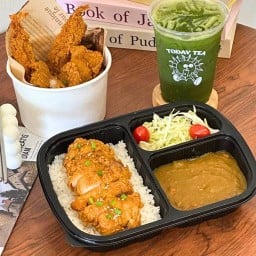 ด้งทูเดย์ ข้าวไข่ข้นไก่ทอด