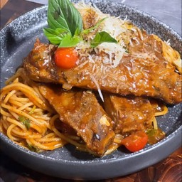 P19 พาสต้าซี่โครงหมูบาร์บีคิว Pasta BBQ Pork Ribs