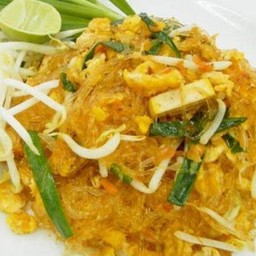 ผัดไทยวุ้นเส้นหอย