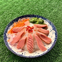 ยำเส้นแก้วไส้กรอก