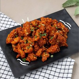 เอ็นข้อไก่ทอด ราดซอส