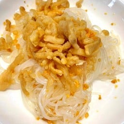 เส้นเล็กลวกกระเทียมเจียว