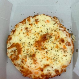 พิซซ่าข้าวโพดและแฮมไก่ชีส