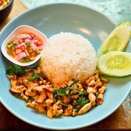 กะเพราไก่