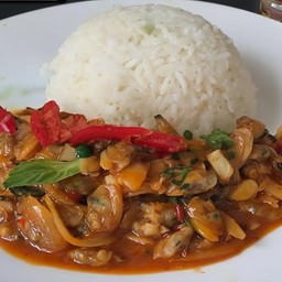 ผัวรอกินข้าวอยู่