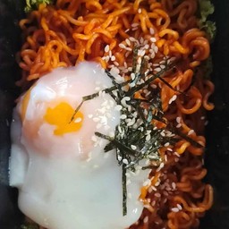 มาม่าเกาหลีไข่ลวก