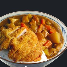 ข้าวปลาทอดแกงกะหรี่