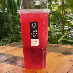 น้ำแดงโซดา