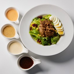 สลัดหมูย่างซอสญี่ปุ่น