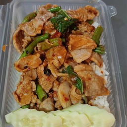 กะเพราหมูชิ้น