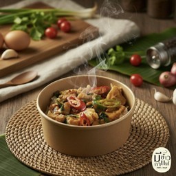 ข้าวหน้าผัดเผ็ดหมูนุ่มใบโหระพา