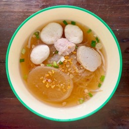 ก๋วยเตี๋ยวหมูน้ำใส