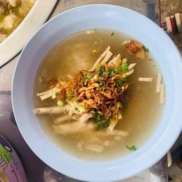 ก๋วยจั๊บ BB แจ้งสนิท (ตรงข้ามปั๊มบางจาก)