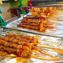 บาร์บีคิว รถพ่วง(หน้าเซเว่น) สาขาหน้าเซเว่น รักศักดิ์ชมูล จันทร์กระจ่าง