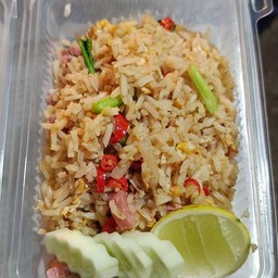 ข้าวผัดแหนม