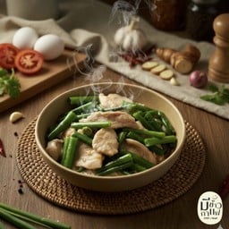 ข้าวหน้าผัดดอกหอมอกไก่