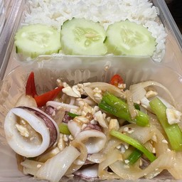 ข้าวราดผัดพริก