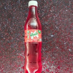 มิรินด้าแดง