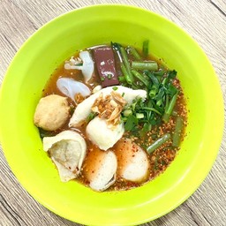 ก๋วยเตี๋ยว ลูกชิ้นปลาเยาวราช