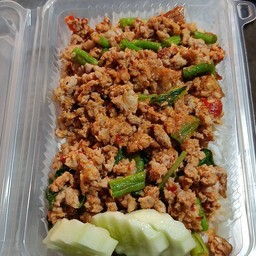 [อร่อยซ่ากับโค้ก] พริกแกงหมูสับ +  โค้ก ออริจินัล (ขวด)