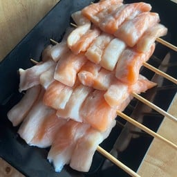 ท้องแซลม่อนชิ้นโตๆ สุดคุ้ม 5 ชิ้น 180