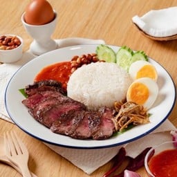 นาซิเลอมักเนื้อเสต็กริบอาย Nasi Lemak with Ribeye Steak