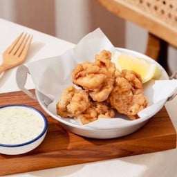 สะโพกไก่ทอด Fried Chicken Thigh