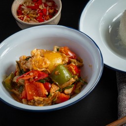 (64) ปลาหมึกผัดผงกะหรี่
