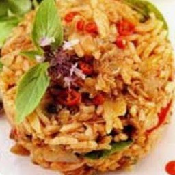 ข้าวผัดน้ำพริกเผาหอยลาย
