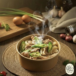 ข้าวหน้าหมูนุ่มผัดพริกสดหอมใหญ่