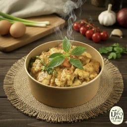 ข้าวหน้าผัดเผ็ดไก่นุ่มใบโหระพา