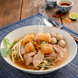 ก๋วยเตี๋ยวหมูน้ำใส