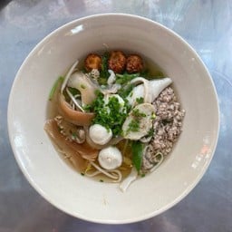 เกาเหลาลูกชิ้นปลาน้ำใส