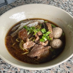 ก๋วยเตี๋ยวเรือแม่คำเอิ้น