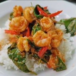 ข้าวกุ้งผัดใบโหระพา(ใส่พริก)
