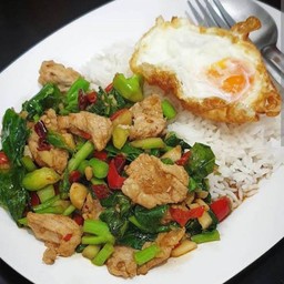 ข้าวคะน้าหมูชิ้น