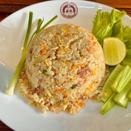 ข้าวผัดแหนม