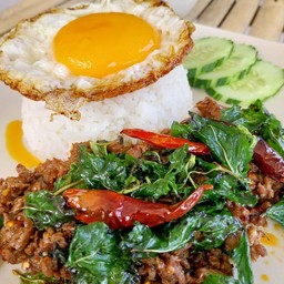 กระเพราเนื้อสับ