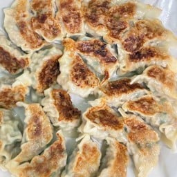 เกี๊ยวซ่าคุณป้า หัวหิน