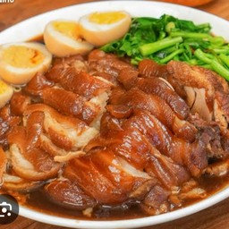 ขาหมูพิเศษ