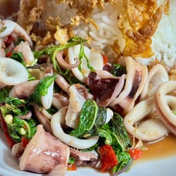 กะเพราหมึก