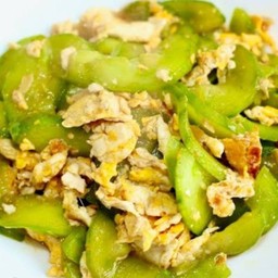 แตงผัดไข่