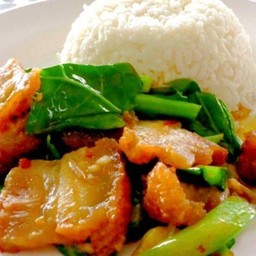 ข้าวคะน้าหมูสามชั้น