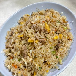 ข้าวผัดเนื้อ