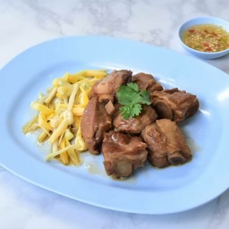 ซี่โครงหมูตุ๋น