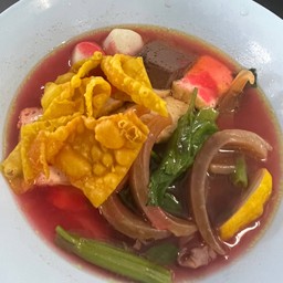 ก๊ยวเตี๋ยวเย็นตาโฟ