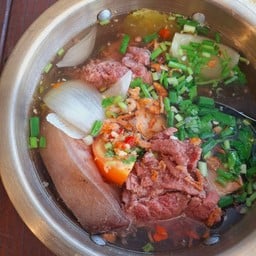 ครัวฟาริด้าใกล้วัดเก็ตโฮ่