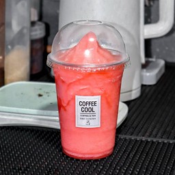 สตอเบอรี่ + ลิ้นจี่ปั่น