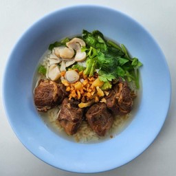 ข้าวต้มซี่โครงหมูตุ๋น